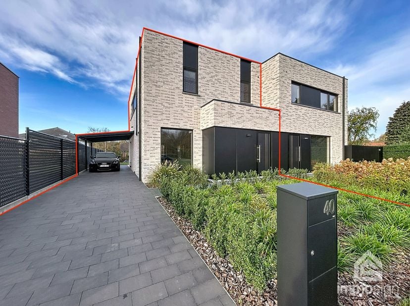 PLUSPUNTEN:&amp;nbsp;<br />
+ perceeloppervlakte: 302 m²<br />
+ bewoonbare oppervlakte: 148 m²<br />
+ 3 slaapkamers (waarvan nu één dressing)<br />
+ ve