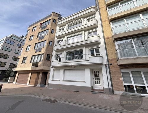                                         Gelijkvloers app. te koop in Knokke, € 210.000
