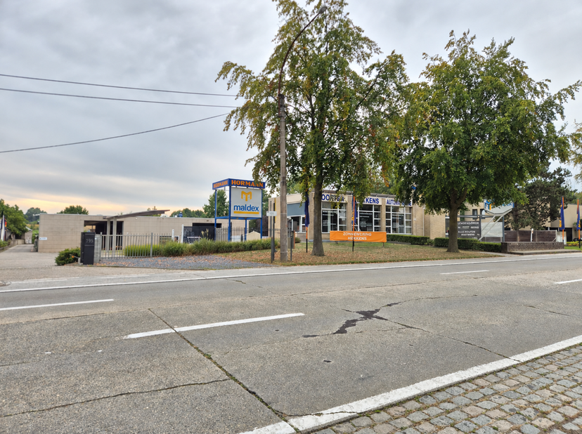 Bedrijfsvastgoed te huur in Gentse Steenweg 535,
                    9420 Erpe