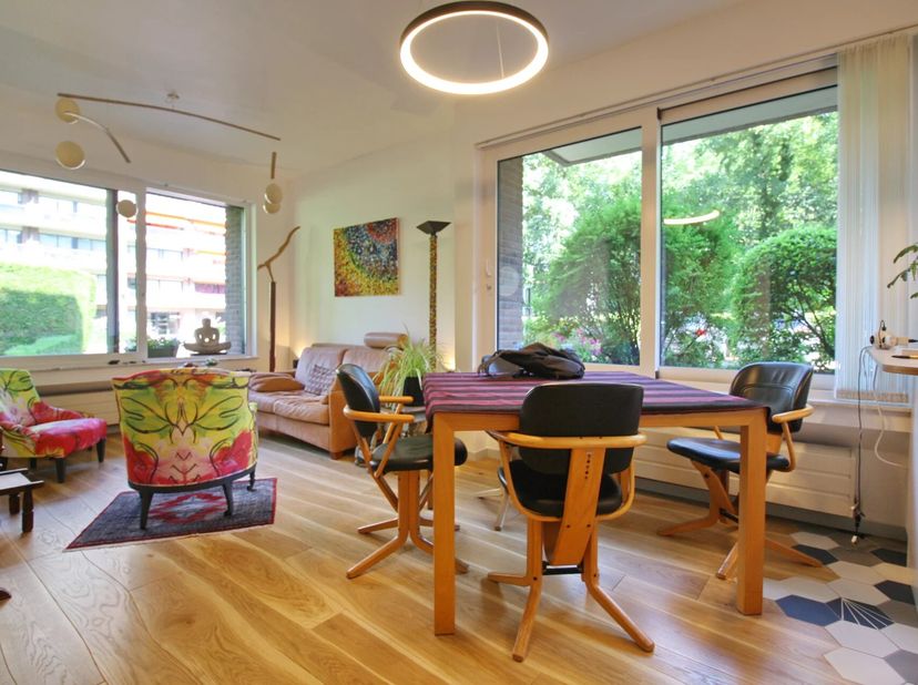 FAIRE OFFRE A PARTIR DE 299.000euro Appartement aux qualités de rénovation exceptionnelles !  Très haut de gamme, superbes rénovation et déco 2025. Ra