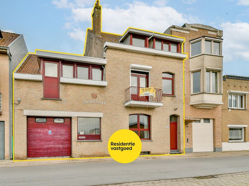 Deze bijzonder ruime woning bevindt zich in een rustige straat vlak bij het centrum van Westende-Bad en op wandelafstand van strand en zee. De verzorg
