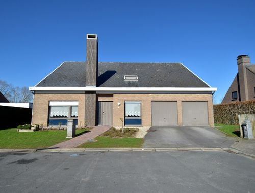                                         Maison à vendre à Bissegem, € 395.000
