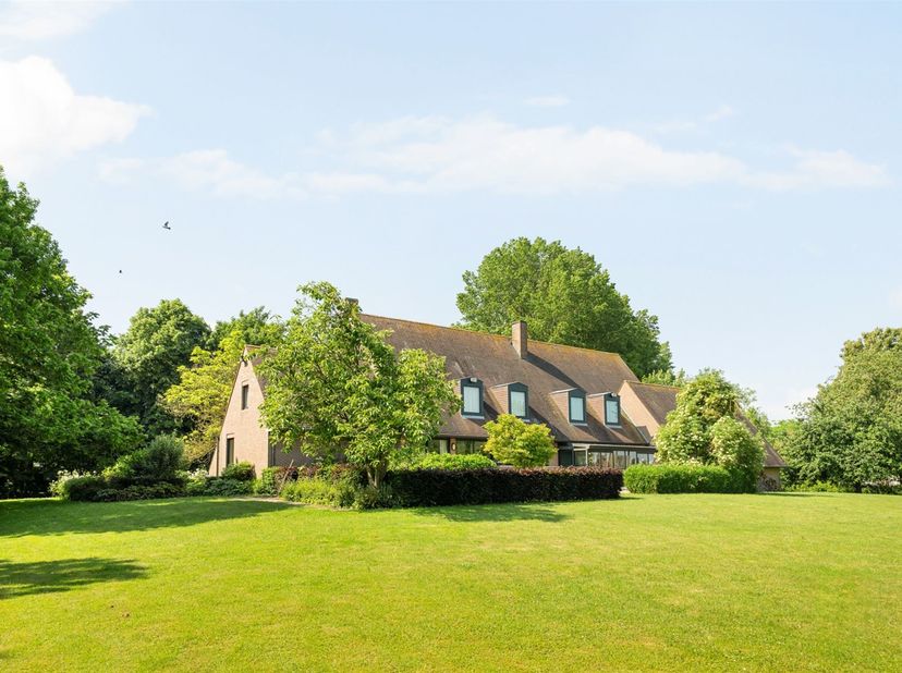 Huis te koop in ,
                    8580 Avelgem