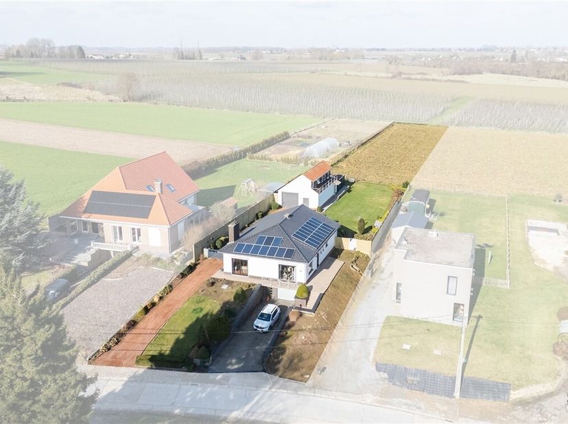 Een unieke kans op een woonparel met potentieel in Zoutleeuw (Budingen)<br />
Op zoek naar ruimte, rust én mogelijkheden? <br />
Een bewoonbare opperv
