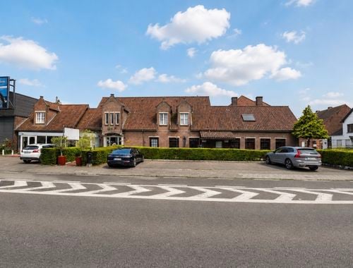                                         Commercieel Gebouw te koop in Eeklo, € 795.000

