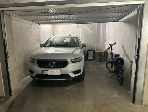                                         Box à vendre à Oostende, € 55.000
