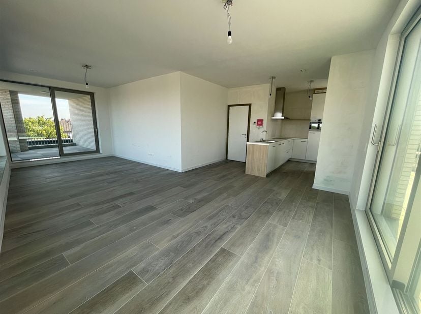 Prachtig nieuwbouw appartement met 2 slaapkamers en 2 terrassen!<br />
<br />
Ligging: Het appartement is gelegen op de nieuwe Komet-site en heeft e