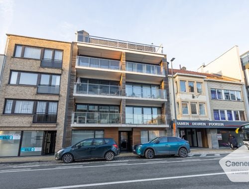                                         Appartement te huur in Mariakerke, € 800
