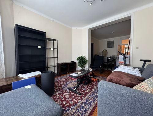                                         Appartement te huur in Ukkel, € 1.200
