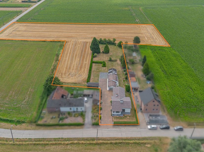 ZOTTEGEM - Rustig gelegen bungalow in het groen<br />
EERSTE BEZOEKDAG VRIJDAG 07/08 VAN 15U TOT 19U (enkel op afspraak!)<br />
Op zoek naar een wonin