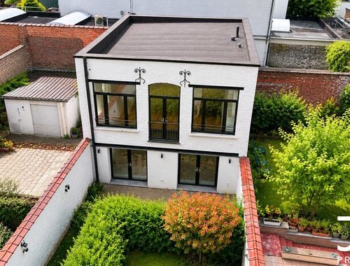                                         Atelier te koop in Schaarbeek, € 275.000
