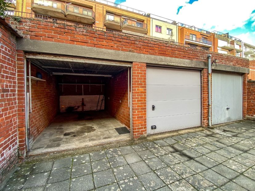 Garage à vendre
                    à 8670 Koksijde