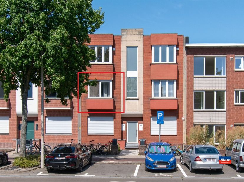 HOBOKEN | Instapklaar appartement met 1 slaapkamer | EPC B <br />
Indeling : Inkomhal met vestiairekast - woonkamer met open keuken - douchekamer met