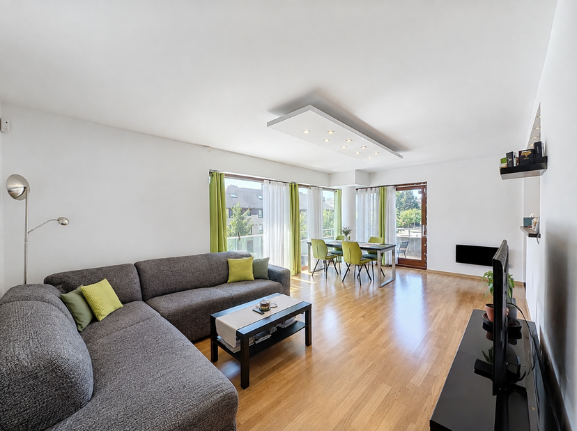 Entre le stade Fallon et la Place Dumon, au 1ER d'un immeuble moderne avec ascenseur, superbe appartement 2 chambres de ± 97m² bruts peb avec terrasse