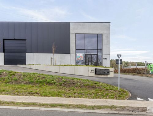                                        Bedrijfsgebouw te huur in Genk, € 1.455

