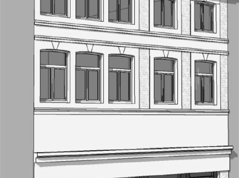 In het centrum gelegen handels-, winkel-, kantoorruimte van 220 m&amp;sup2;, met mogelijkheid om een gedeelte te huren. Pas gerenoveerde voorgevel.