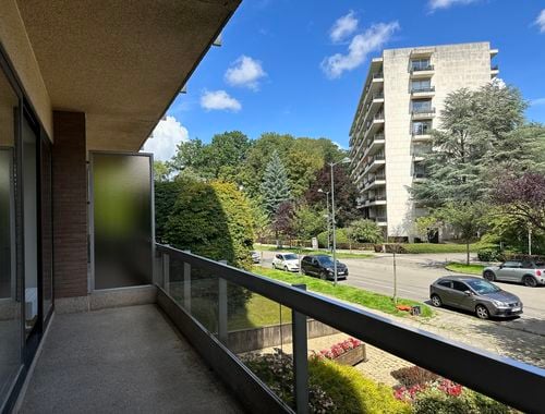                                         Appartement te huur in Elsene, € 1.350
