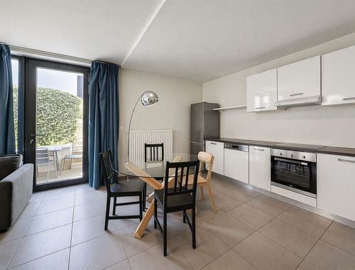                                         Appartement te huur in Elsene, € 1.400
