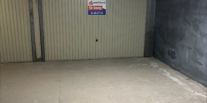 Garage te koop in Elisabethplein, 8670 Koksijde