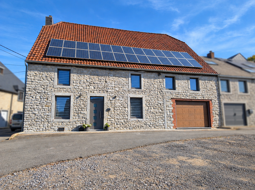 Maison à vendre à Rue du Trieu du Loup 90,
                    5630 Senzeille