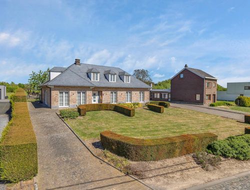                                         Villa te koop in Pamel, € 949.000
