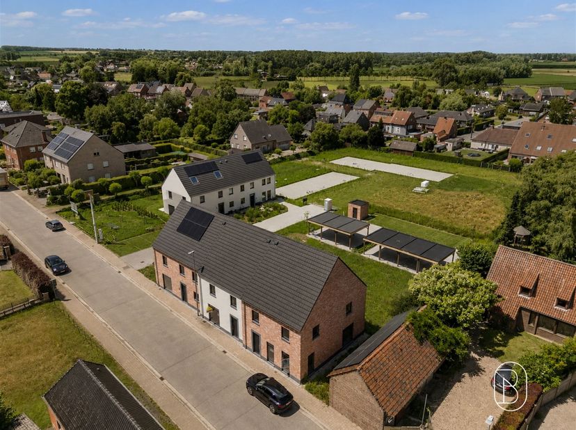 Project in Burgemeester P. Ceuterickstraat 5,
                    9890 Gavere