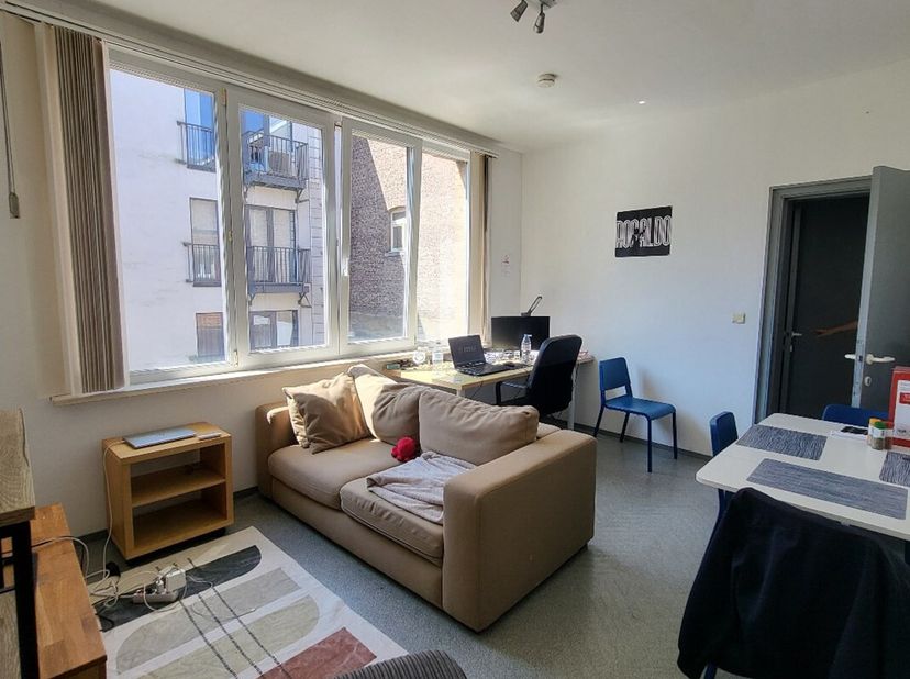 Appartement à louer
                    à 2000 Antwerpen