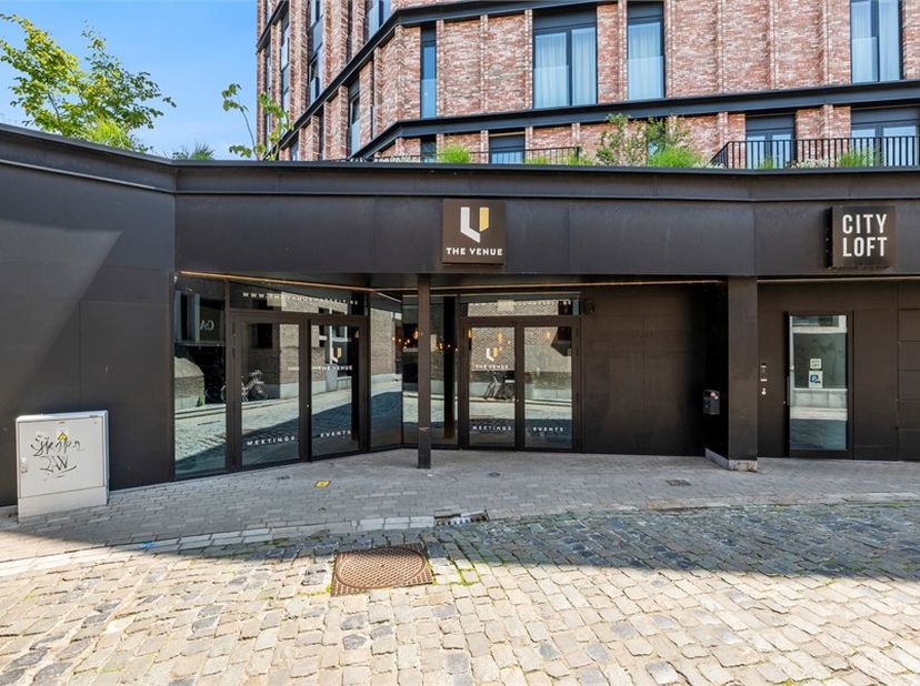 Heeft u altijd al gedroomd van een eigen handelsruimte middenin het hartje van Hasselt? Dan is dit zoekertje zeker het bekijken waard. In het centrum