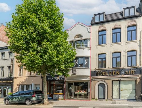                                         Gemengd gebruik te koop in Turnhout, € 299.000
