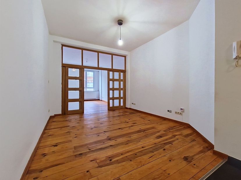 Appartement te koop in ,
                    1080 Sint-Jans-Molenbeek
