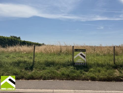                                         Bouwgrond te koop in Lantremange, € 129.000
