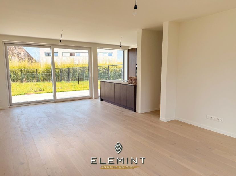 Luxe BEN-woning met 5 slaapkamers op een mooi perceel in rustige doodlopende straat.<br />
<br />
In een rustige doodlopende straat bevindt zich deze