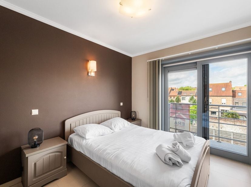 [[ DIT PAND NEEMT DEEL AAN DE ERA OPEN HUIZEN DAG OP 13/6 VAN 13:00 TOT 14:00 ]] Te koop: verzorgde 2 slaapkamer appartement in de Arsenaalstraat, Nie