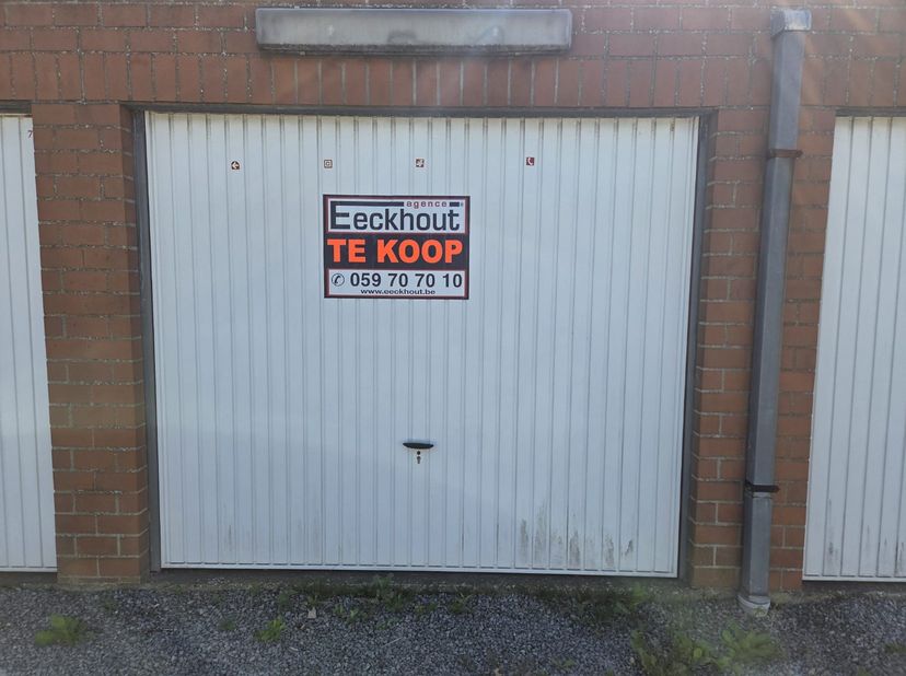 Garage à vendre
                    à 8450 Bredene