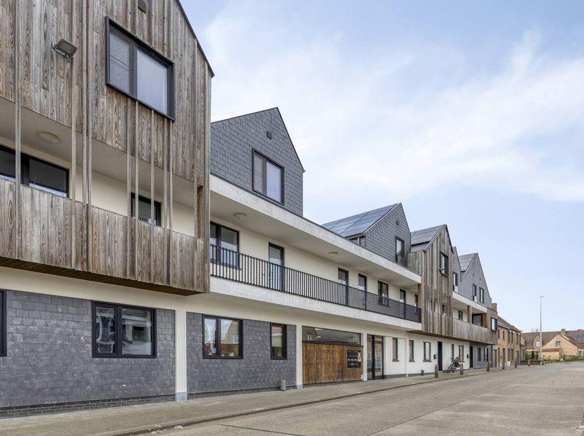 Dit appartement biedt een ruim bewoonbare oppervlakte van 136 m², een praktische indeling en een fantastisch terras.<br />
<br />
Met een zuidwestgeri