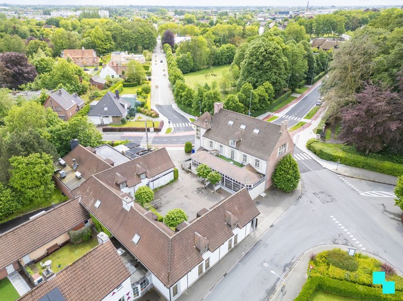 Bien professionnel à vendre
                    à 8800 Rumbeke
