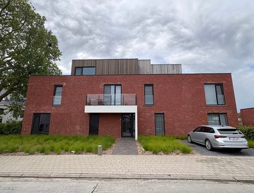                                         Appartement à louer à Eine, € 950
