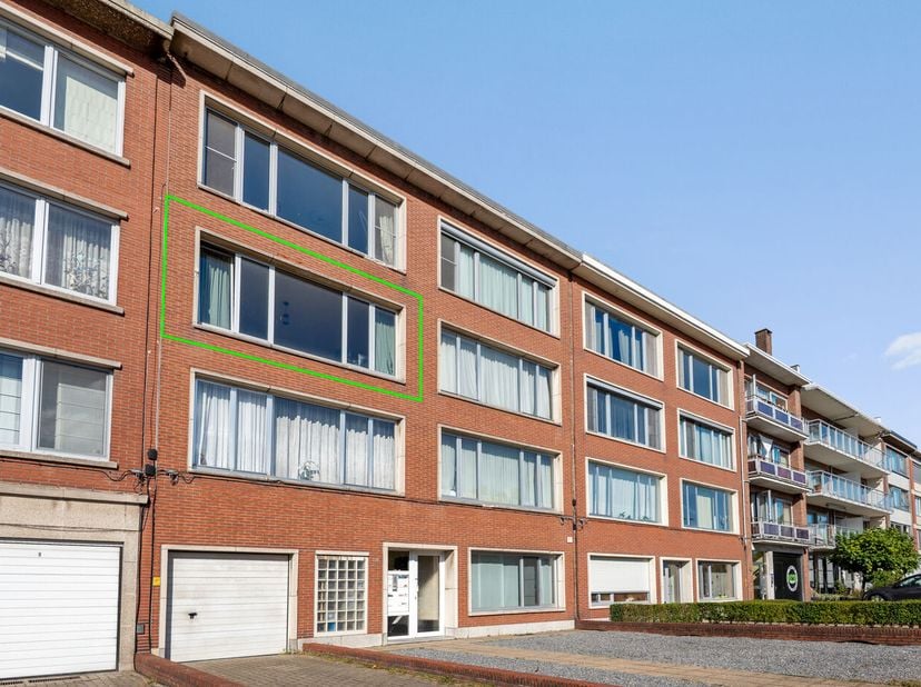 Appartement te koop in August Van de Wielelei 89,
                    2100 Deurne