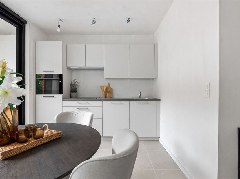 Projet de construction neuve à haut rendement énergétique comprenant trois appartements<br />
Le projet est situé à Meerlenhoflaan 13 à Hoboken, près