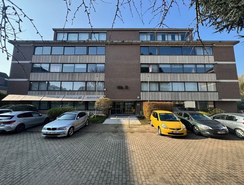                                         Kantoor te koop in Strombeek-Bever, € 310.000
