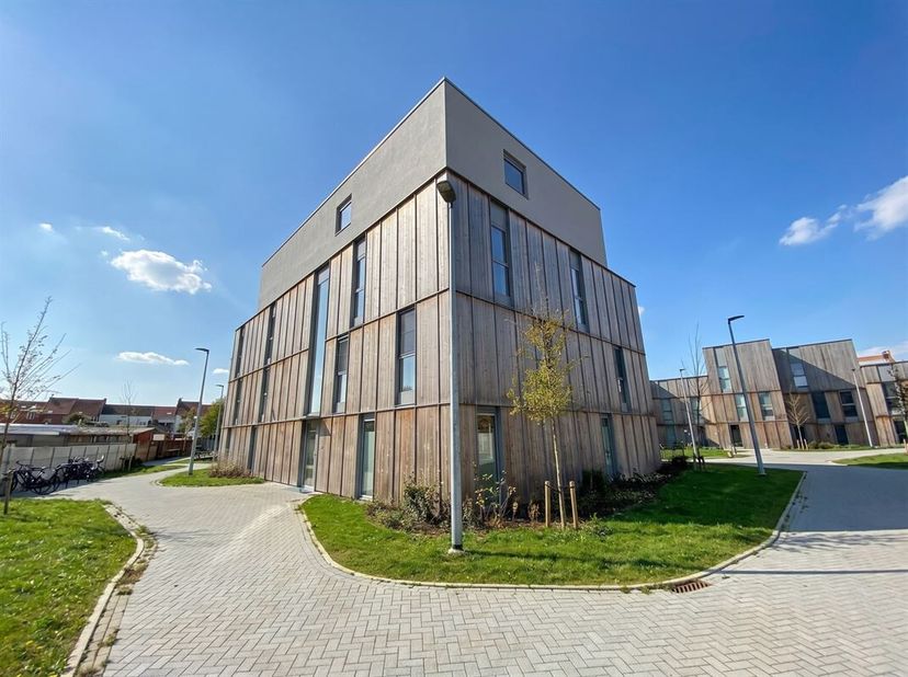 APPARTEMENT CONTEMPORAIN AVEC 2 CHAMBRES, TERRASSE ET PLACE DE PARKING<br />
La résidence 't Fineer est située à Sint-Niklaas. Un emplacement de choix