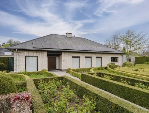                                         Villa à vendre à Gullegem, € 495.000
