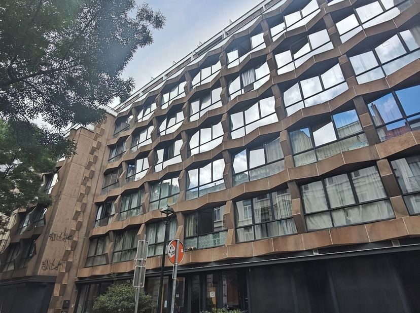 Appartement te koop
                    in 1060 Sint-Gillis