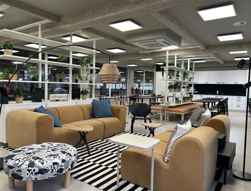                                         Kantoor te huur in Sint-Truiden, € 924
