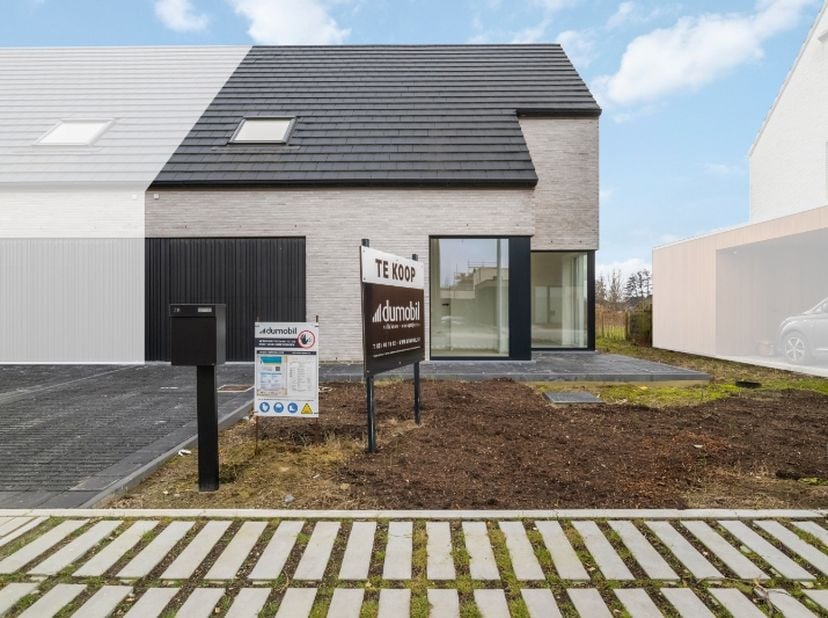 Huis te koop in Honzebroekstraat 191,
                    8800 Roeselare