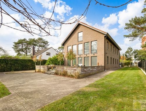                                         Handelspand met woonst te koop in Genk, € 625.000

