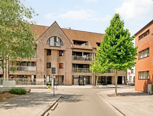                                         Appartementsgebouw te koop in Kortrijk, € 299.000
