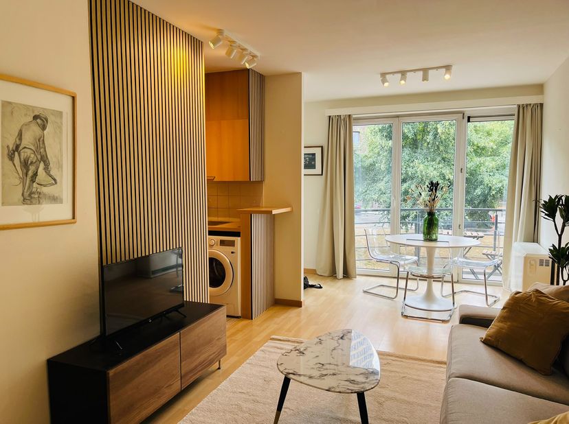 Appartement 1 chambre, sablon<br />
<br />
Disponible.<br />
<br />
Bel appartement meublé de 45 m², idéalement situé, dans l'un des quartiers les plu