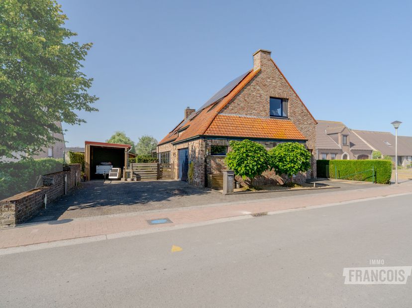 Huis te koop in Binnenstraat 1,
                    8680 Koekelare