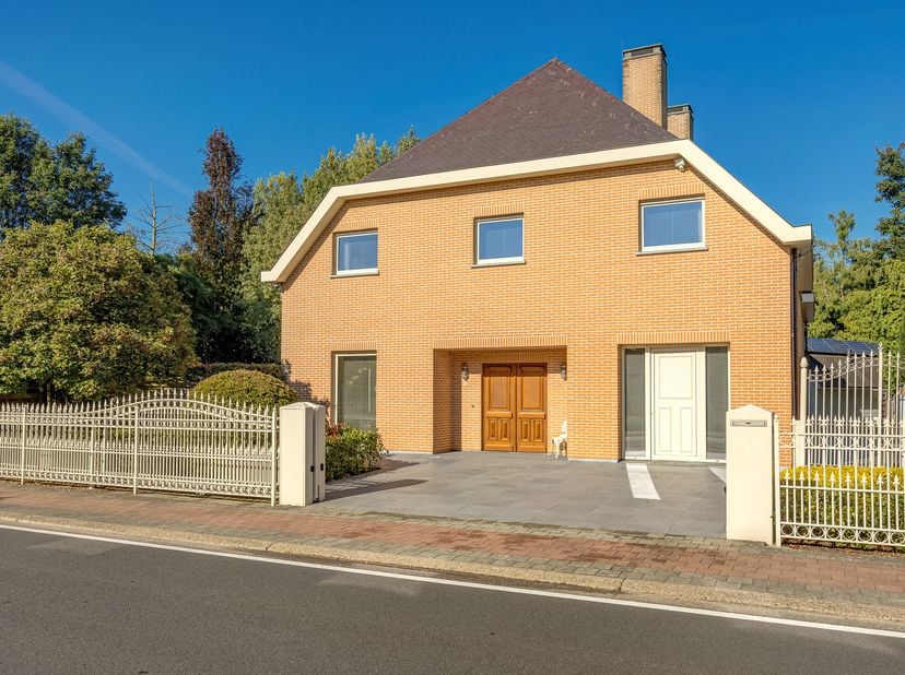Huis te koop in Boesdijkhofstraat 51,
                    2470 Retie